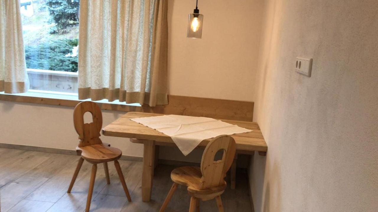 Birklstueberl Restaurant Und Appartement سيفيلد ان تيرول المظهر الخارجي الصورة