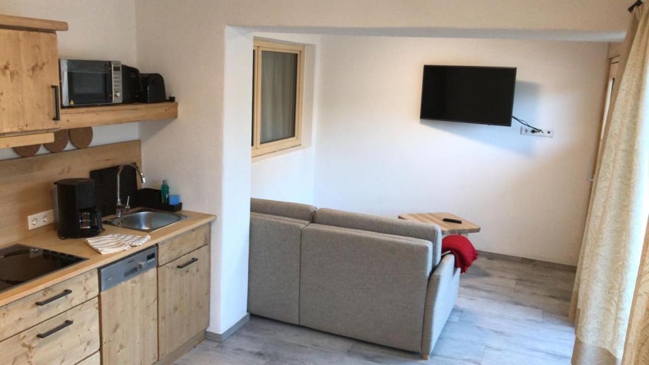 Birklstueberl Restaurant Und Appartement سيفيلد ان تيرول المظهر الخارجي الصورة